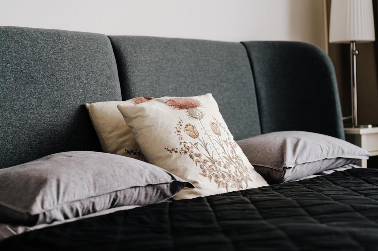 Butique Apartman Балатонлеле Екстериор снимка