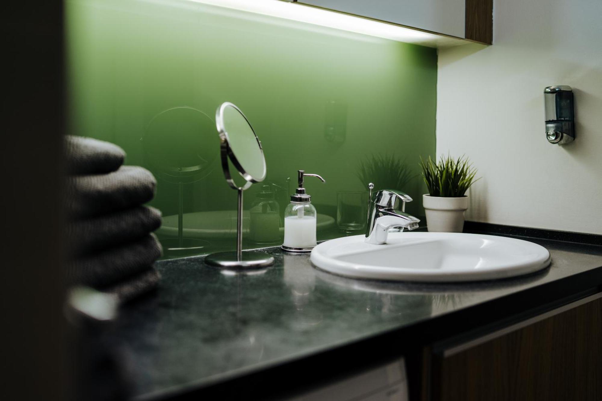Butique Apartman Балатонлеле Екстериор снимка